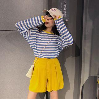 Striped Crewneck Loose-fit T-shirt / Wide-leg Shorts