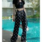 Cropped T-shirt / High Waist Loose Fit Jeans