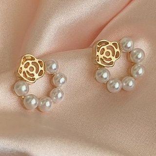Pearl Stud Earring / Ear Clip