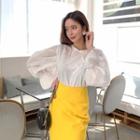 Balloon-sleeve Crochet-trim Blouse