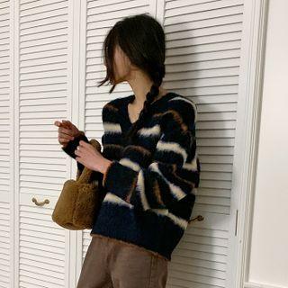 V-neck Color-block Fluffy Sweater