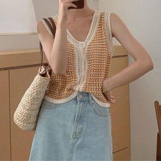 Sleeveless V-neck Cut Out Vest