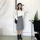 V-neck Cardigan / Plaid A-line Skirt