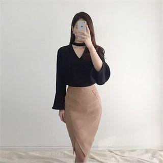 Choker-neck Fluttered-sleeve Chiffon Blouse