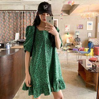 Short-sleeve Animal Printed Loose Fit Dress