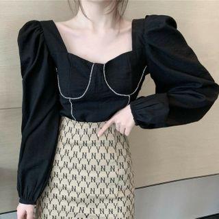 Square-neck Blouse / Lettering Mini Pencil Skirt