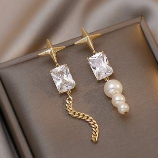 Star Faux Pearl Rhinestone Asymmetrical Alloy Dangle Earring