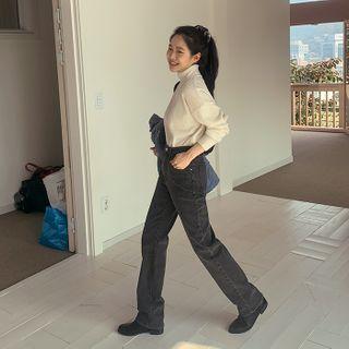 [more Jean] Straight-cut Jeans
