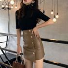 Short-sleeve Mock-neck T-shirt / Mini Pencil Skirt