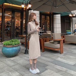 Set: Turtle-neck Long-sleeve T-shirt + Hooded Sleeveless Midi Dress
