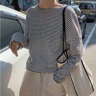 Open Back Striped Long-sleeve T-shirt / Waist Wide Linen Shorts