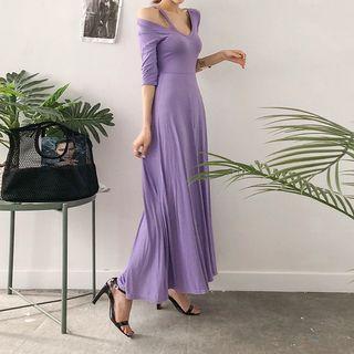 V-neck Slit-trim Maxi Dress