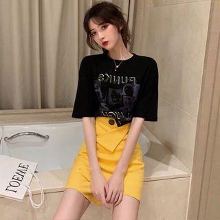 Set: Short Sleeve Print T-shirt + High Waist A-line Skirt