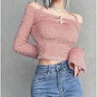 Long-sleeve Cold-shoulder Fluffy Cropped T-shirt