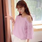 Cut-out Shoulder Elbow-sleeve T-shirt