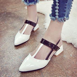 T-strap Pointed Pumps