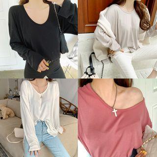 U-neck Textured Loose-fit T-shirt