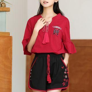 Elbow-sleeve Tasseled Top / Embroidered Shorts / Set