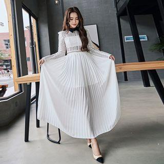 Contrast Collar Accordion Pleat Maxi Dress
