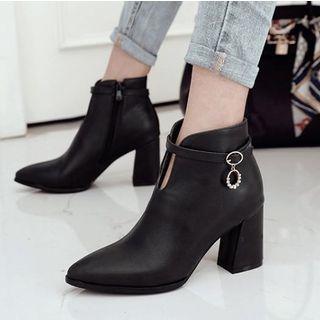 Chunky Heel Pointy-toe Buckled Ankle Boots