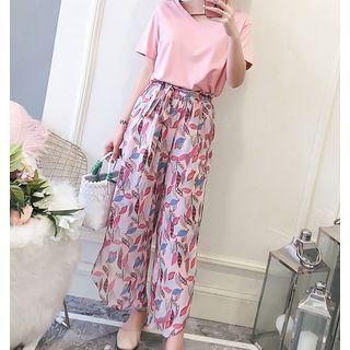 Set: Short-sleeve Cutout T-shirt + Leaf Print Wide Leg Pants