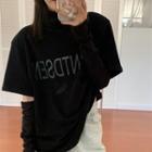 Set: Elbow-sleeve Lettering T-shirt + Arm Sleeves