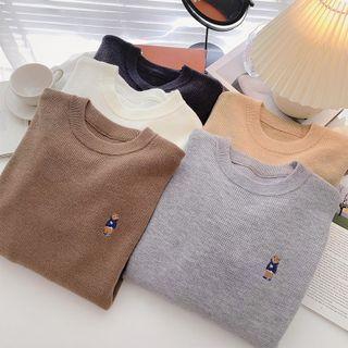 Long-sleeve Round Neck Embroidered Knit Top
