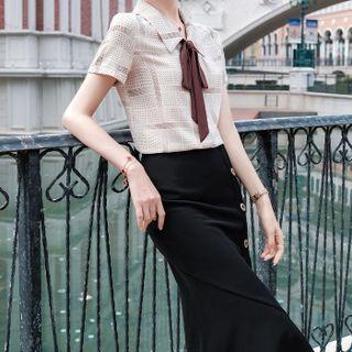 Short-sleeve Bow Neck Blouse / Pencil Skirt / Set