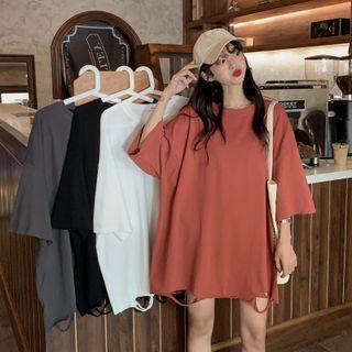 Elbow-sleeve Distressed Oversized T-shirt