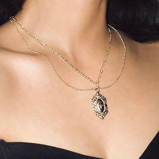 Disc Pendant Layered Necklace 1978 - Gold - One Size