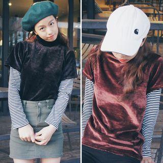 Striped Mock Two-piece Long Sleeve T-shirt