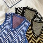 Color-block V-neck Frayed Knit Vest