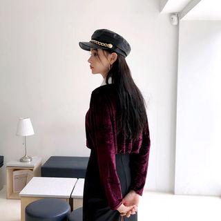 Contrast-collar Velvet Top