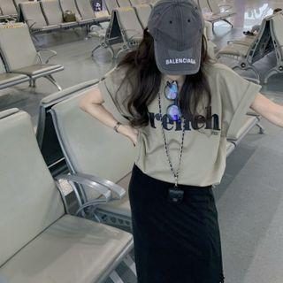 Short-sleeve Lettering T-shirt / Side-slit Midi Pencil Skirt