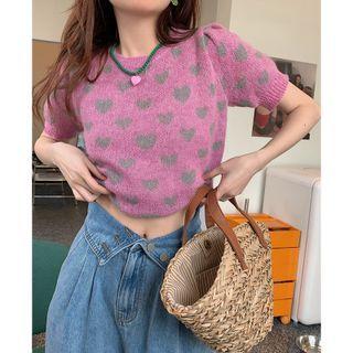 Short-sleeve Heart Pattern Cropped Knit Top