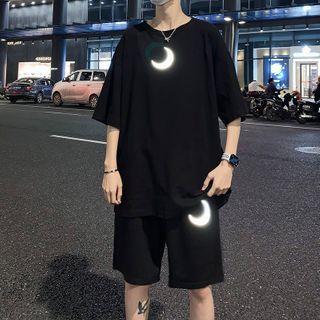 Elbow-sleeve T-shirt / Wide-leg Sweatshorts