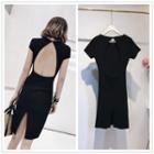 Backless Short-sleeve Sheath Dress Black - One Size