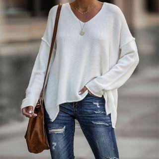 Irregular-hem V-neck Sweatshirt