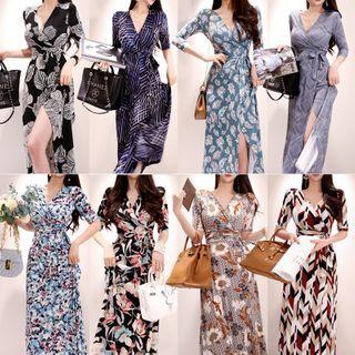 Patterned V-neck Short-sleeve Slit Maxi A-line Dress