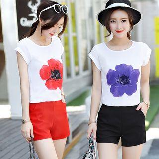 Set: Flower Print Short-sleeve T-shirt + High Waist Shorts