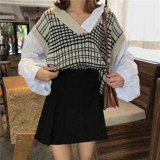 Inset Shirt V-neck Plaid Vest