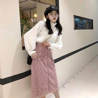Turtleneck Sweater / Feather-accent Midi A-line Skirt
