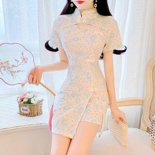 Set: Short-sleeve Cutout Sheath Dress + Shorts