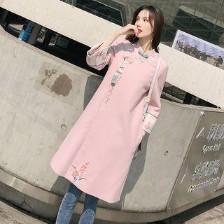 3/4-sleeve Floral Embroidered Buttoned Cheongsam Coat