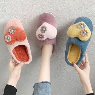 Heart Detail Slippers