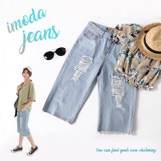 Straight Cut 3/4 Ripped Jeans