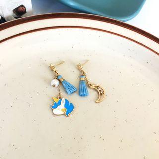 Unicorn Moon Tassel Asymmetrical Dangle Earring 1 Pair - Stud Earring - Gold & Blue - One Size