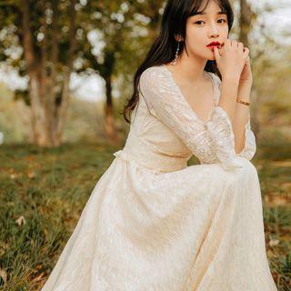 Bell-sleeve Maxi A-line Lace Dress