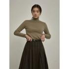 Turtleneck Fitted Knit Top