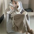 Cinch-waist V-neck Sweater / Knit Midi A-line Skirt